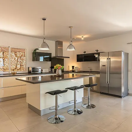 Del Duque فيلة Chayofa